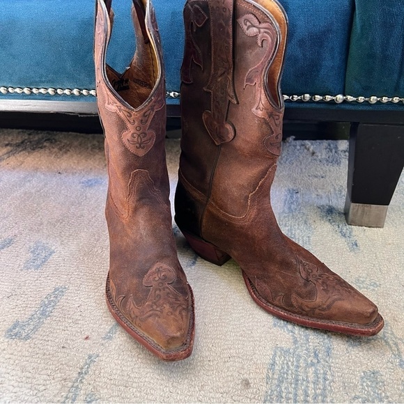 CORRAL RUSTIC DISTRESSED LAMB LEATHER SNIP TOE COWBOY BOOTS SIZE 7 EUC - Picture 2 of 12
